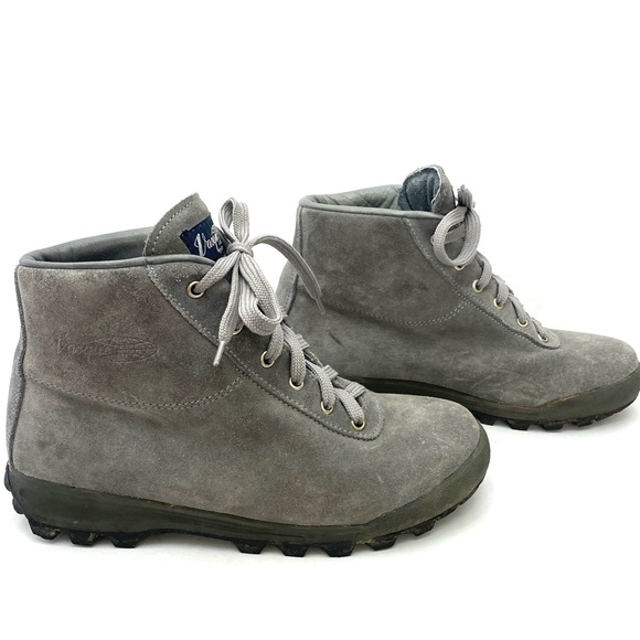 Vasque Women's Light Grey Gortex Skywalk Hiking Boots - Picture 2 of 14